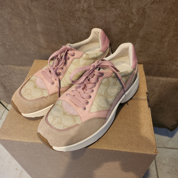 Coach Tech Runner Pink Beige Signature Lace Up Sneakers Size 10 - Picture 2 of 7